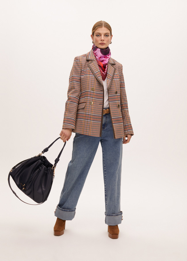 Americana cruzada de cuadros