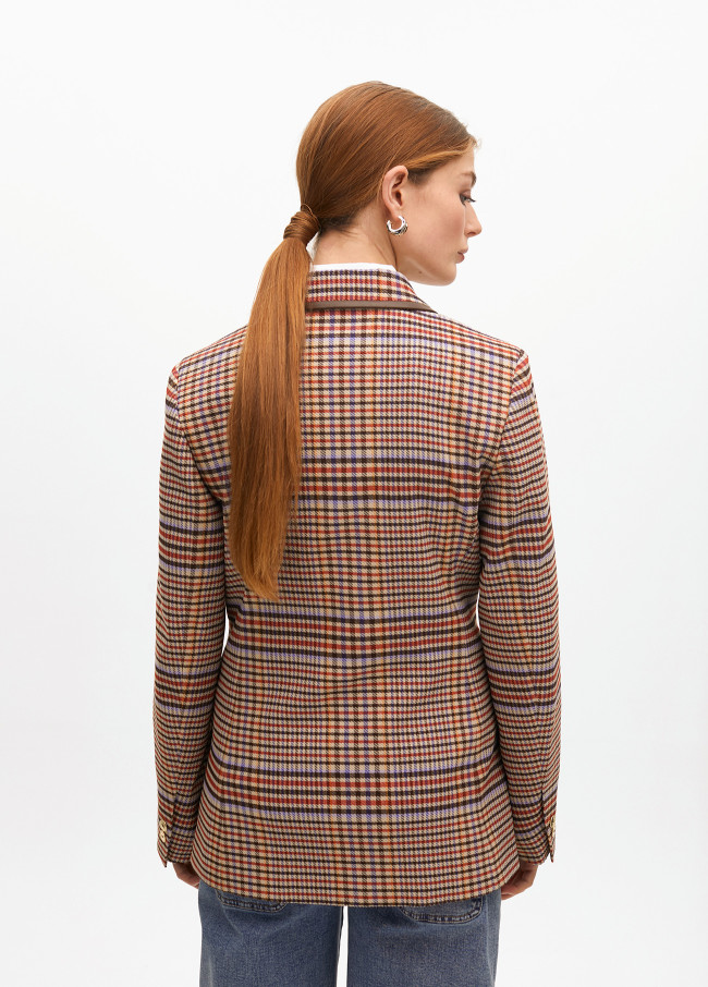 Americana cruzada de cuadros