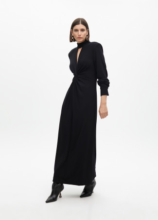 Long dress with neckline detail