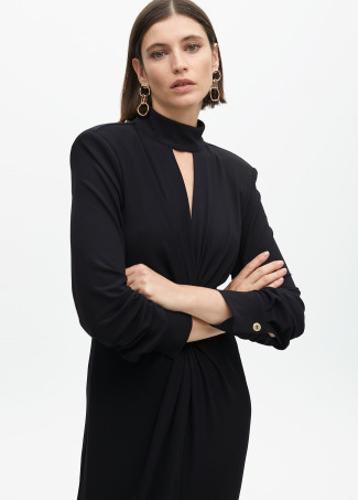 Long dress with neckline detail