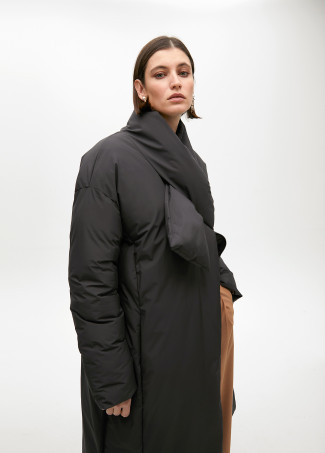 Abrigo acolchado cuello envolvente