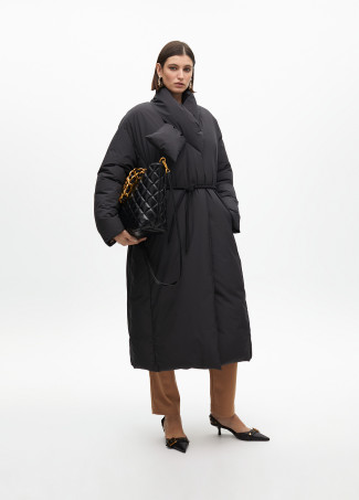 Abrigo acolchado cuello envolvente