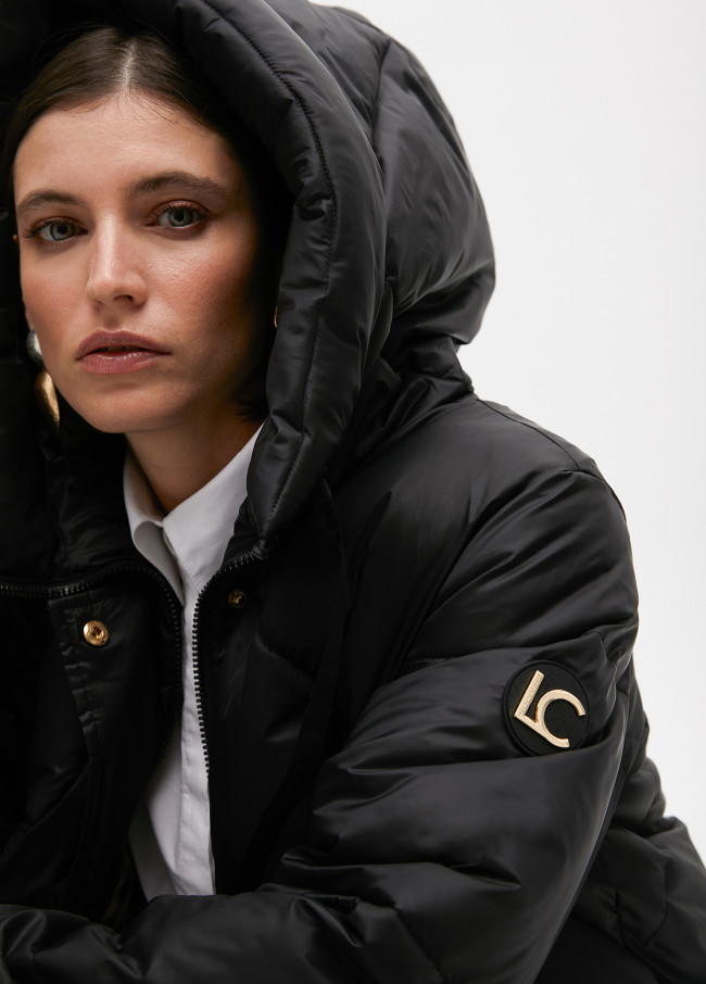 Anorak plumas capucha