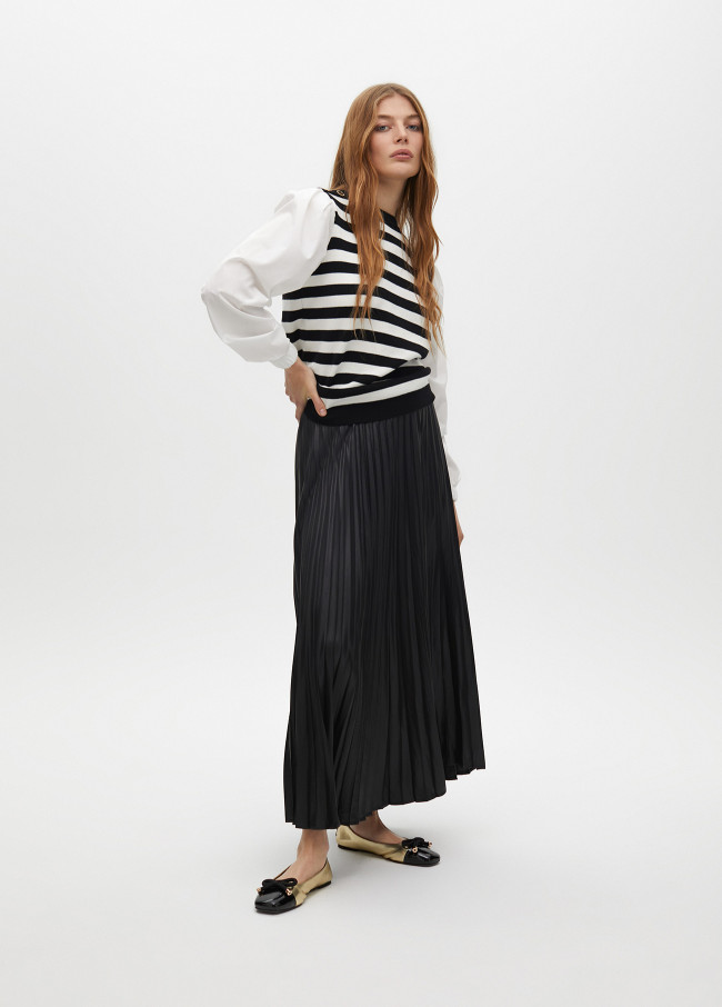 Striped sweater with contrast poplin sleeves