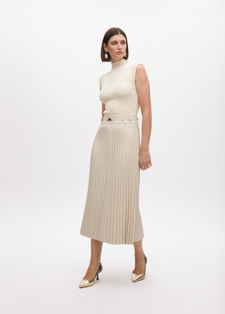 Robe mi-longue effet cuir jupe plissée