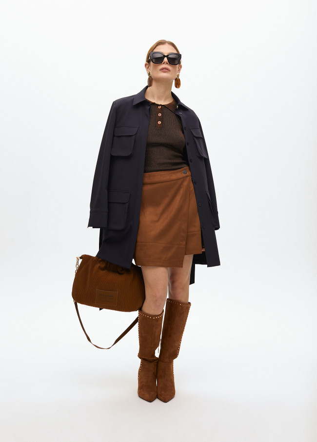 Fitted polo-style sweater made of shimmery lurex