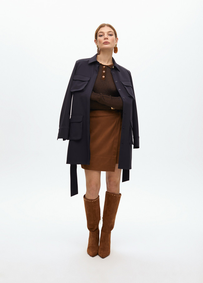 Fitted polo-style sweater made of shimmery lurex