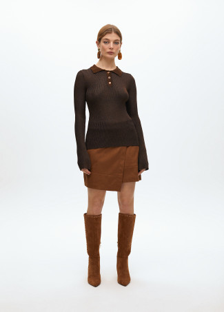Enganliegender Pullover mit glänzendem Lurex