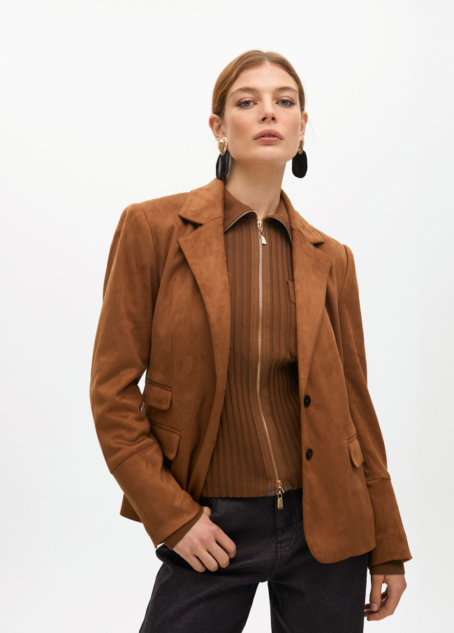 Americana antelina con chaleco efecto snake
