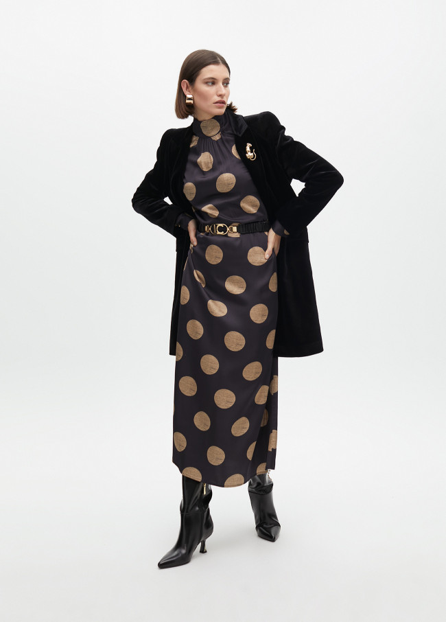 Fitted velvet frock coat