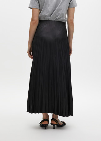 Pleated waxed-effect skirt