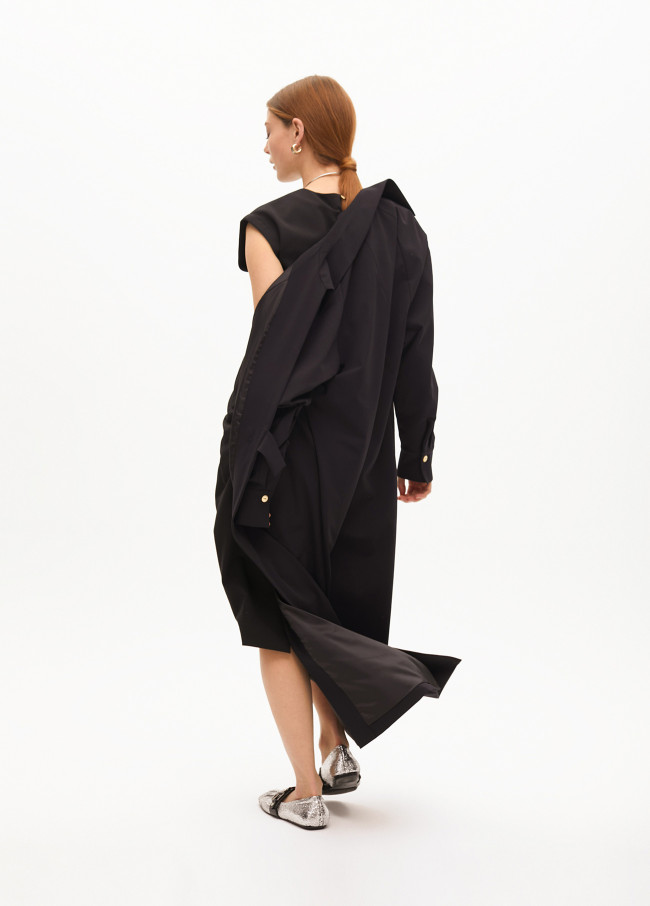 Trench en tissu technique avec ceinture