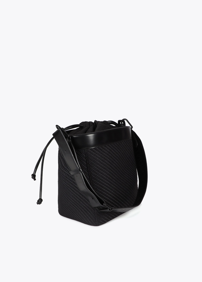 Borsa Hobo Combinata in Tessuto e Effetto Pelle