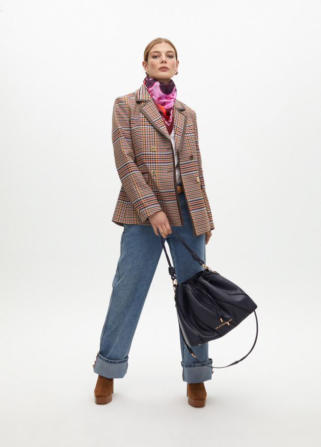 Bolso Judas con detalles efecto serpiente