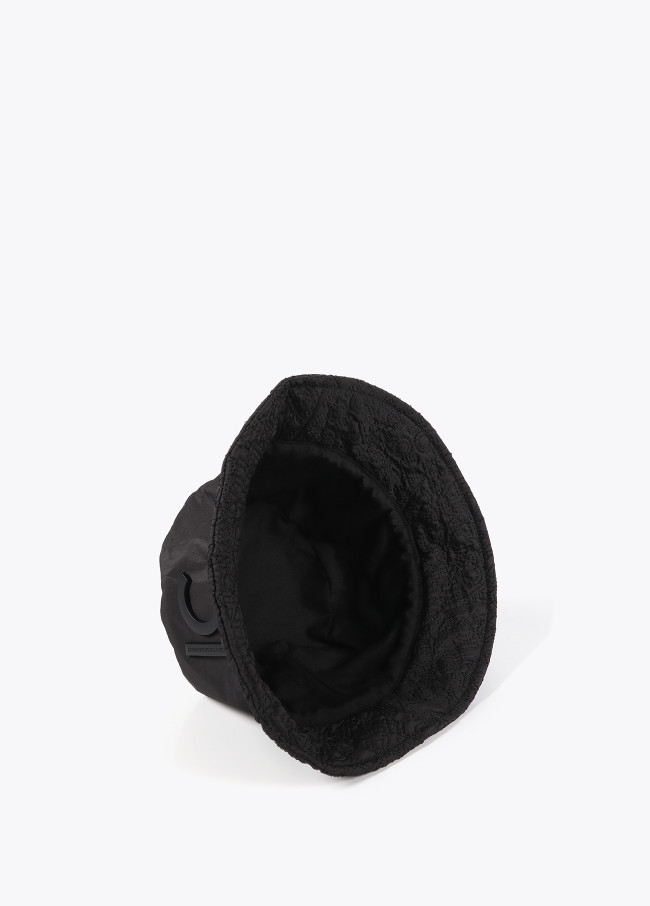 Sombrero tipo bucket logomanía