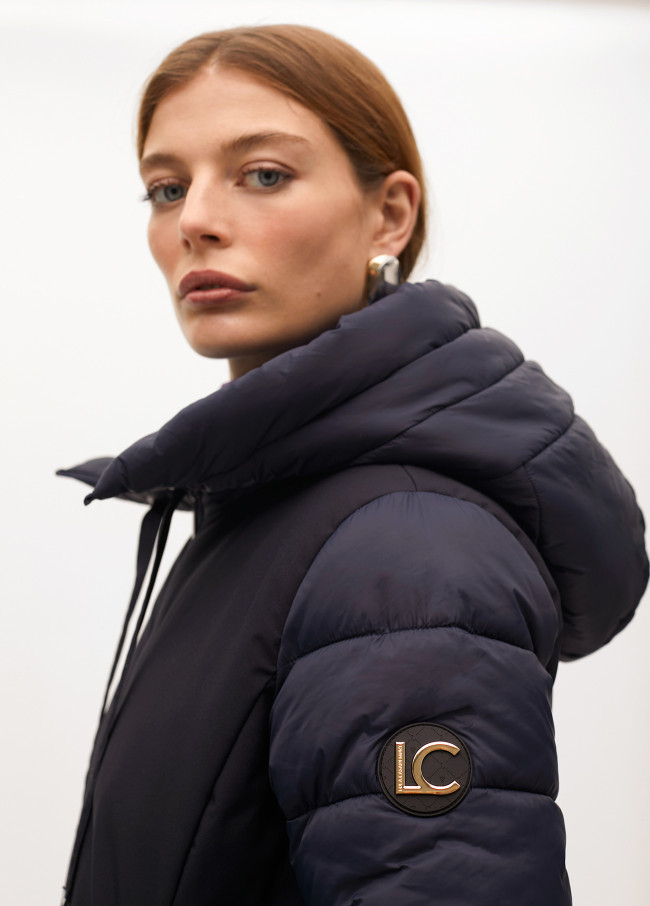 Short contrast fitted puffer anorak