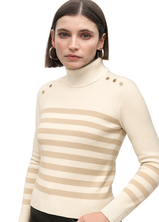 Jersey cuello alto rayas doradas con detalle botones