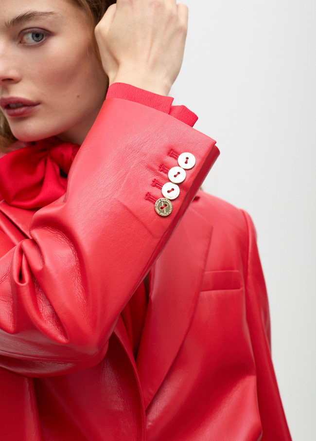 Gerader Blazer in Lederoptik