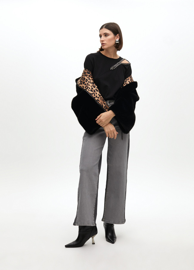 Manteau à capuche en fausse fourrure