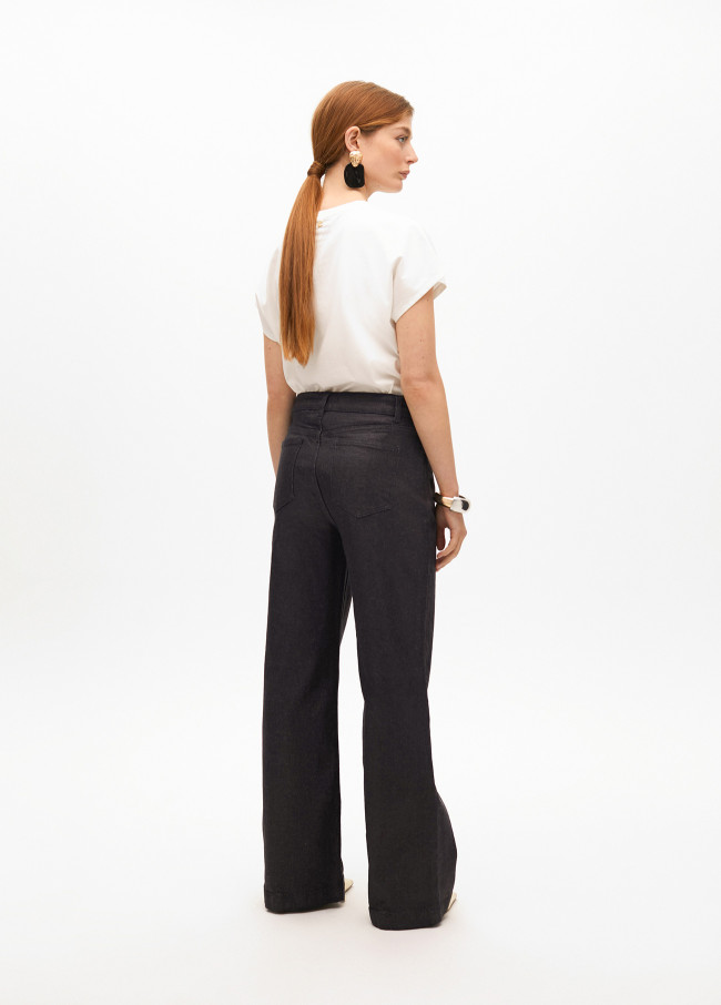 Wide-leg coated-effect jeans