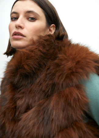 Inner print fur vest