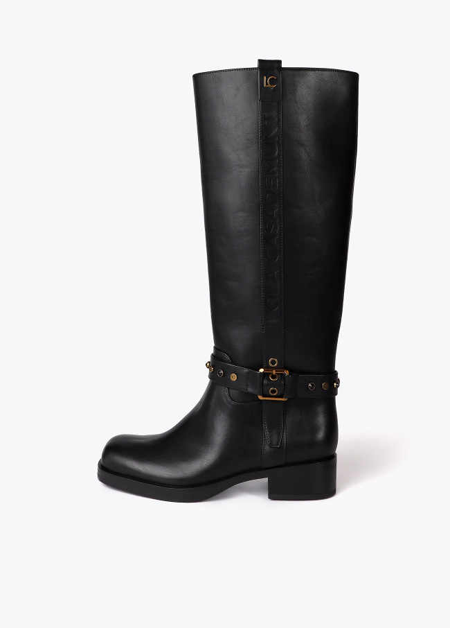 Knee-high boots with personalised strap and...