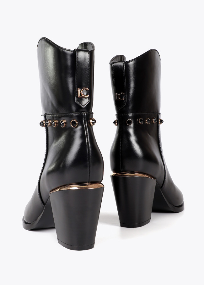 Stivaletto Cowboy con Tacco e Dettagli Metallici