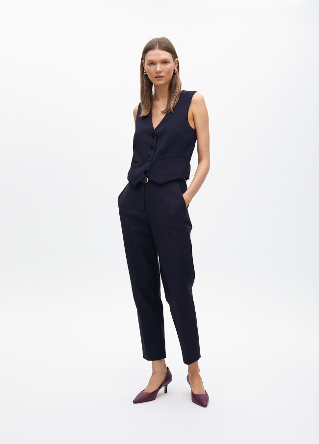 Pantalon chino avec bande logo strass