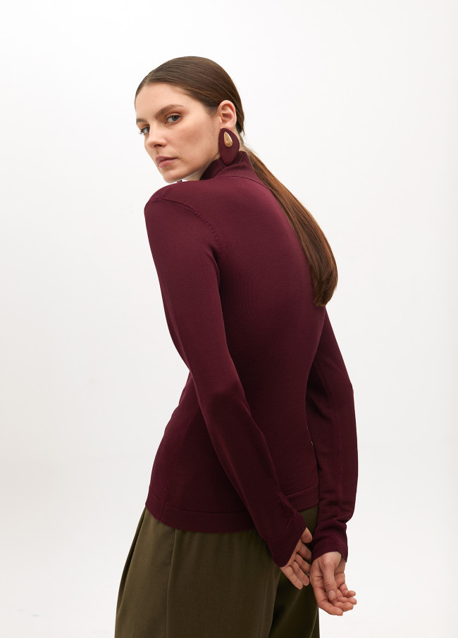 High neck sweater