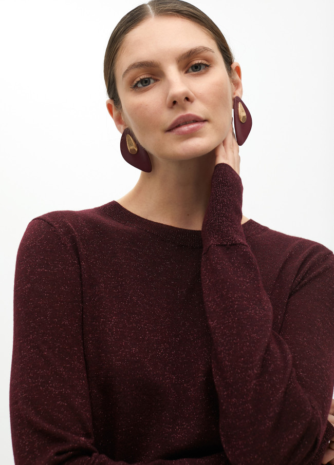 Suéter com lurex gola redonda