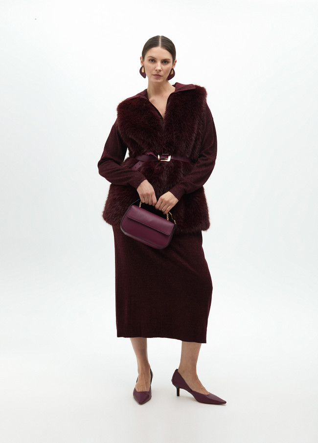 Abito dritto in maglia con colletto polo