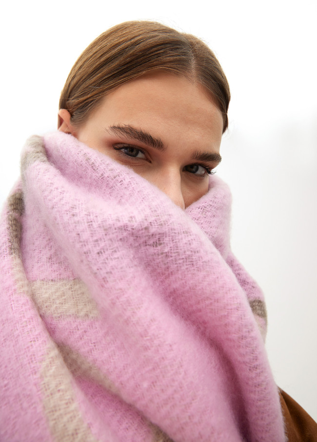 Großes Karo-Schal mit Logo