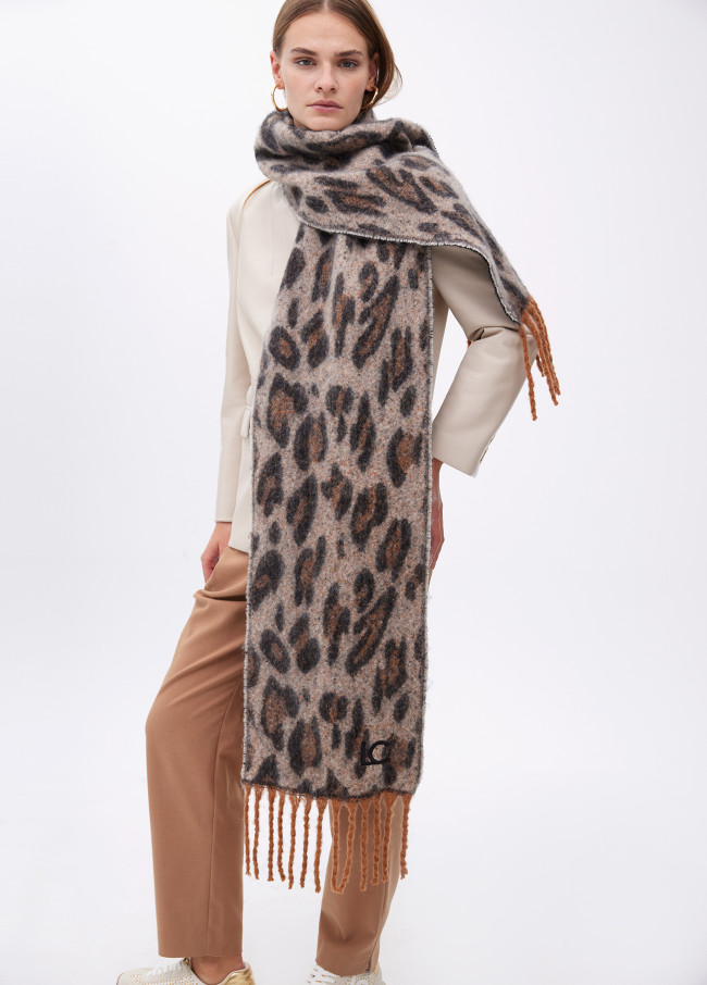Animal print scarf with fringing