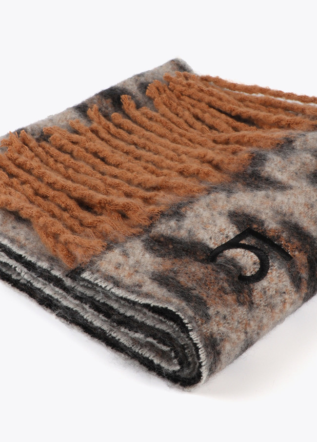 Animal print scarf with fringing