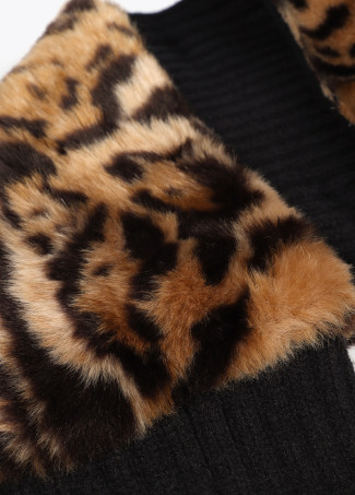 Bufanda combinada de punto y tejido efecto pelo