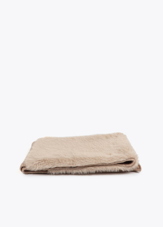 Bufanda de punto y tejido efecto pelo