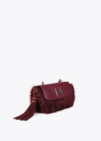 Bolsa de Ombro com Flap de Pelo Sintético