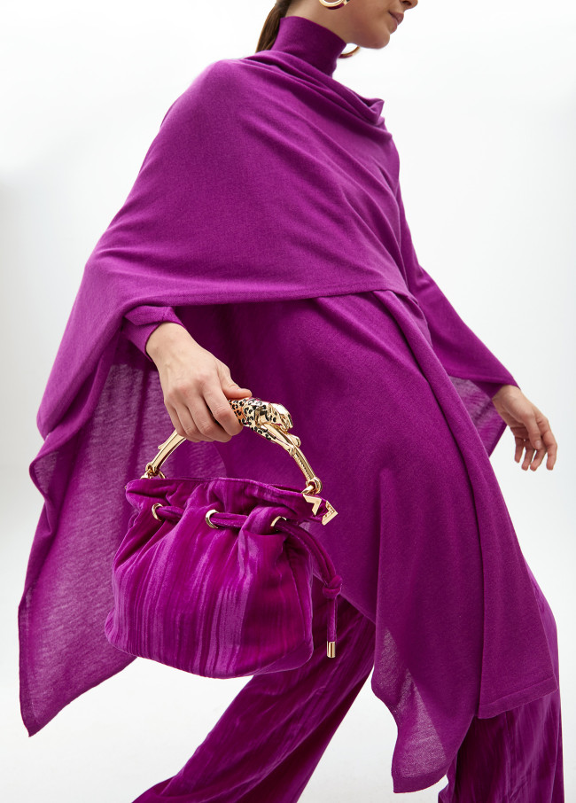 Pleated fabric bag with a metallic leopard strap
