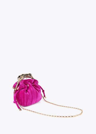 Pleated fabric bag with a metallic leopard strap