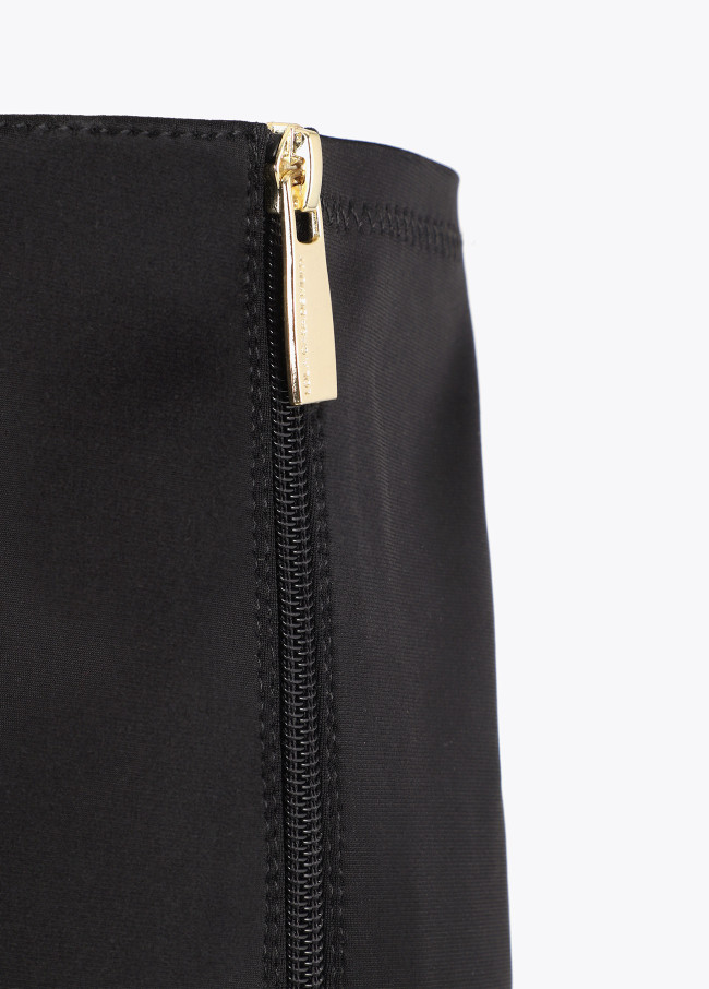 Bota alta con caña tipo calcetín