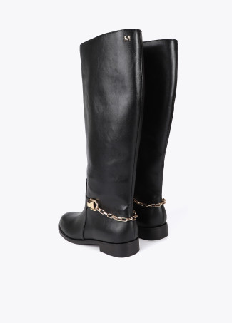 Stivale alto con dettaglio di catena posteriore