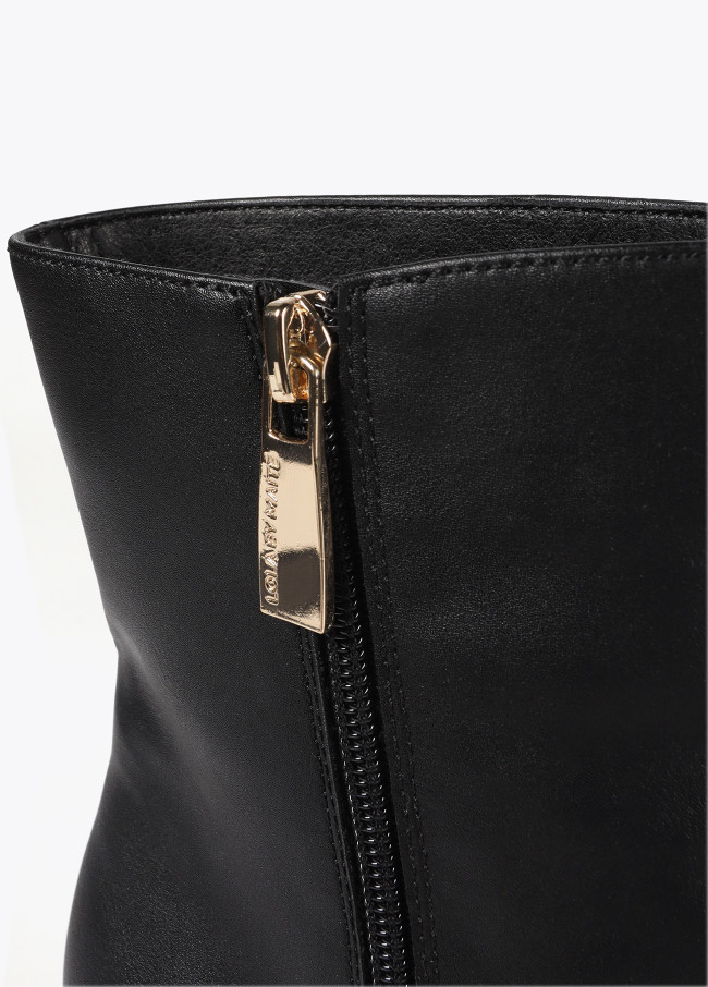 Botín de tacón en punta