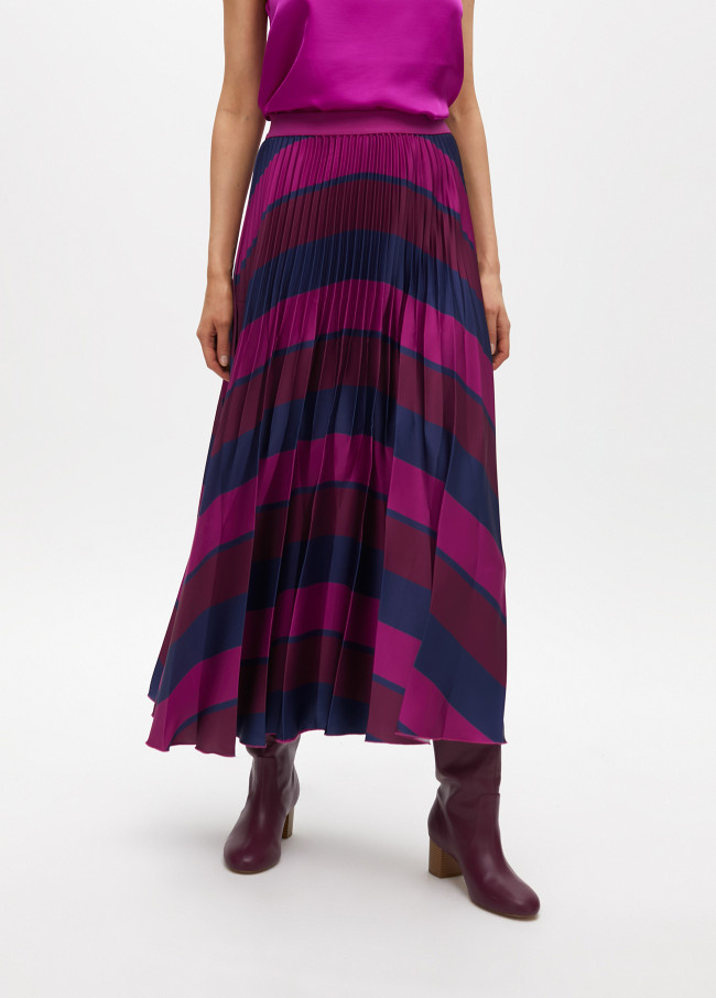 Striped printed pleated skirt