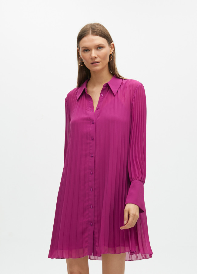 Short pleated dress
