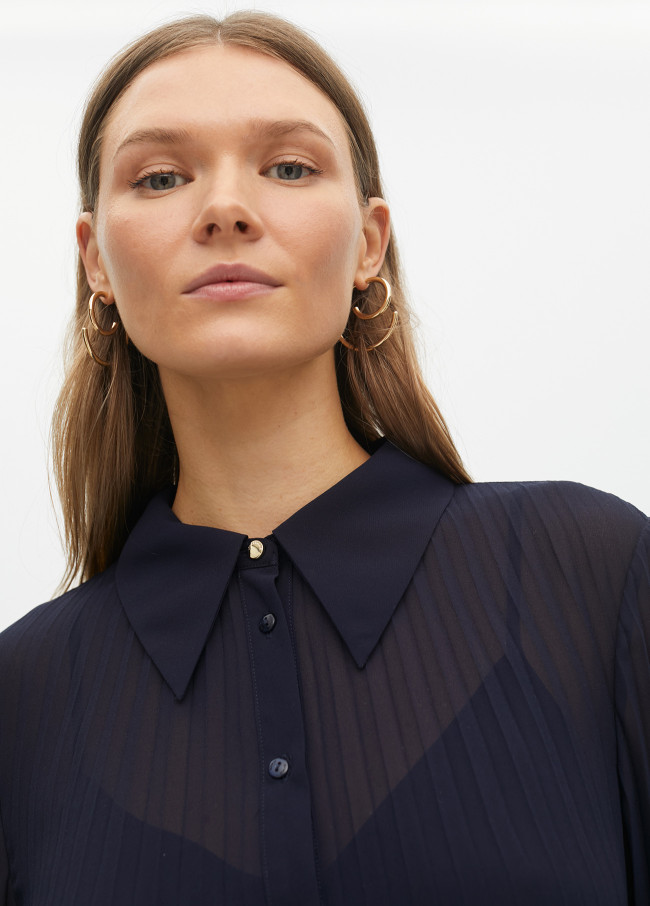 Robe courte plissée