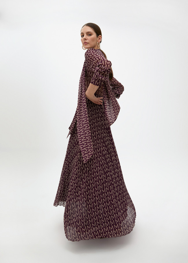 Vestido Longo Plissado com Logo
