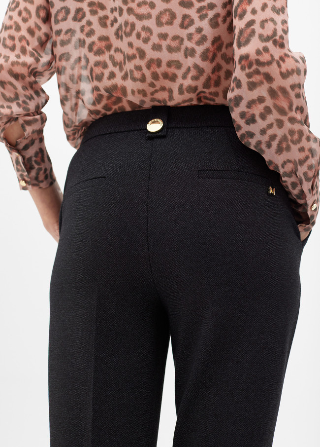 Pantalón de punto con botones