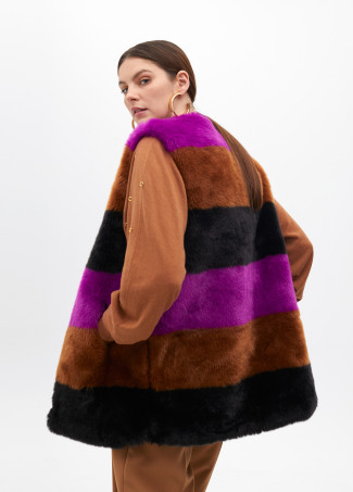 Fuzzy gilet with contrast stripes