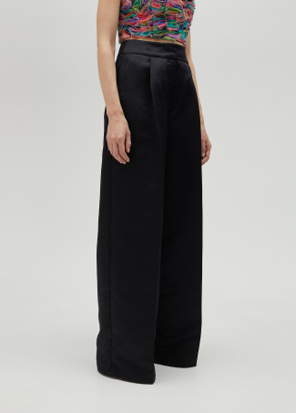 Pantalón palazzo de pinzas satinado