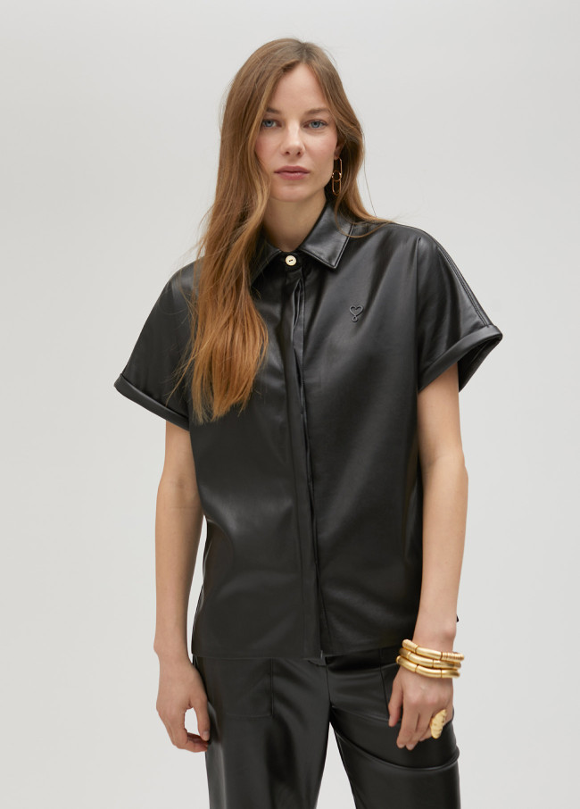Sobrecamisa manga corta en efecto piel